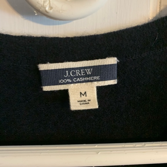 J.Crew 100% Cashmere Button Down Sweater in Black Size Medium Small Hole see pix - Picture 2 of 5